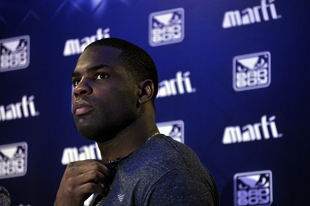 与之形成鲜 与之形成鲜